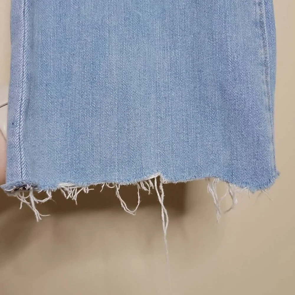 LOFT The Kick Crop Light Wash Frayed Hem Denim Jeans 12 - Picture 6 of 12
